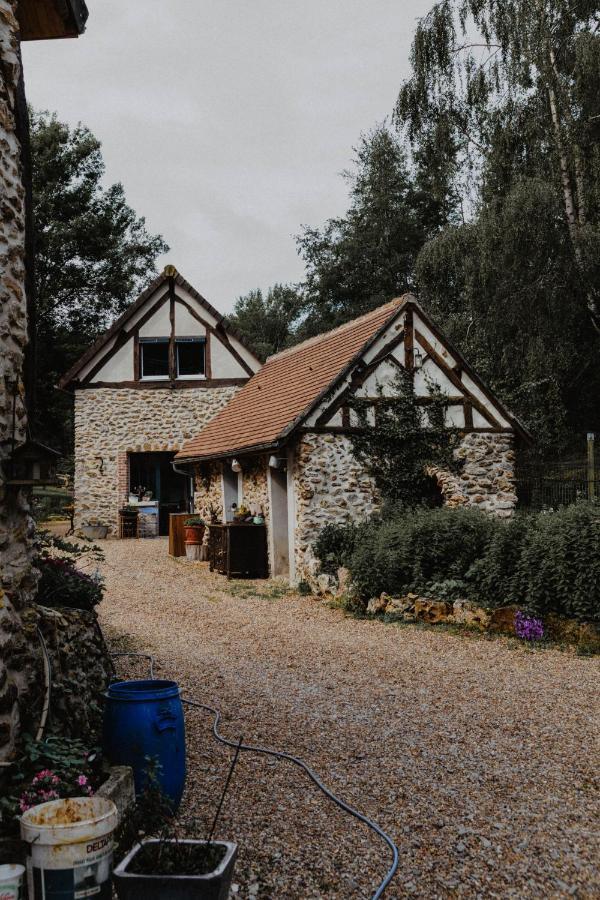 Le Clos Du Buisson Saint-Julien-de-la-Liegue Exterior photo