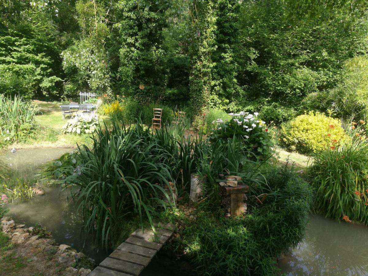 Le Clos Du Buisson Saint-Julien-de-la-Liegue Exterior photo
